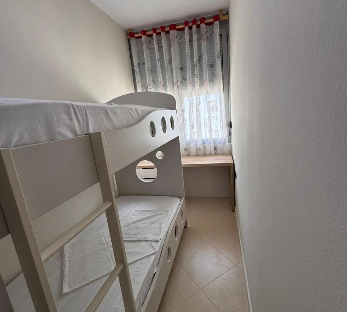 Family Apartment 0*, Vlorë Albanien